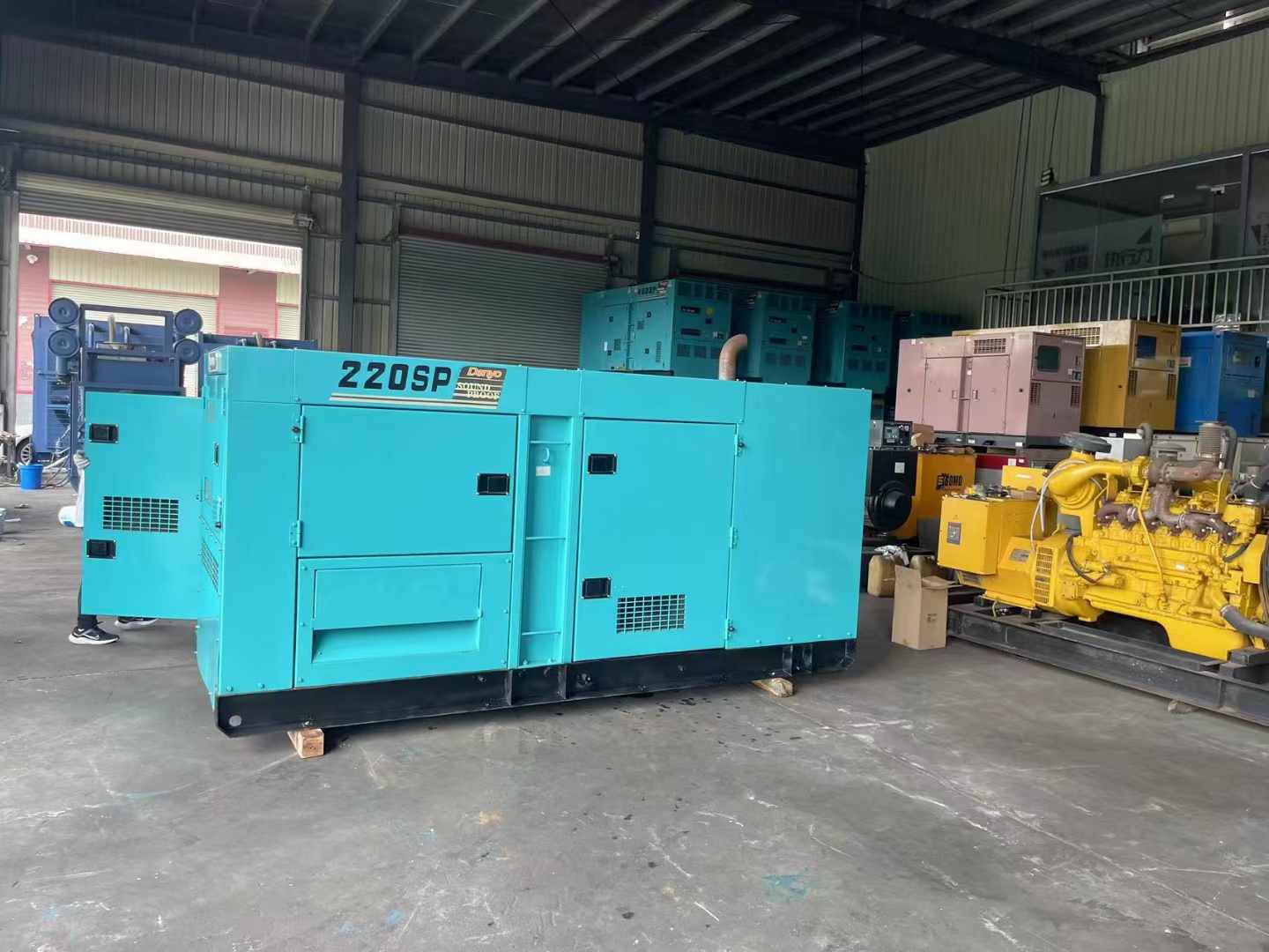 凌云800kW 柴油发电机的输出电流波动范围是多少？