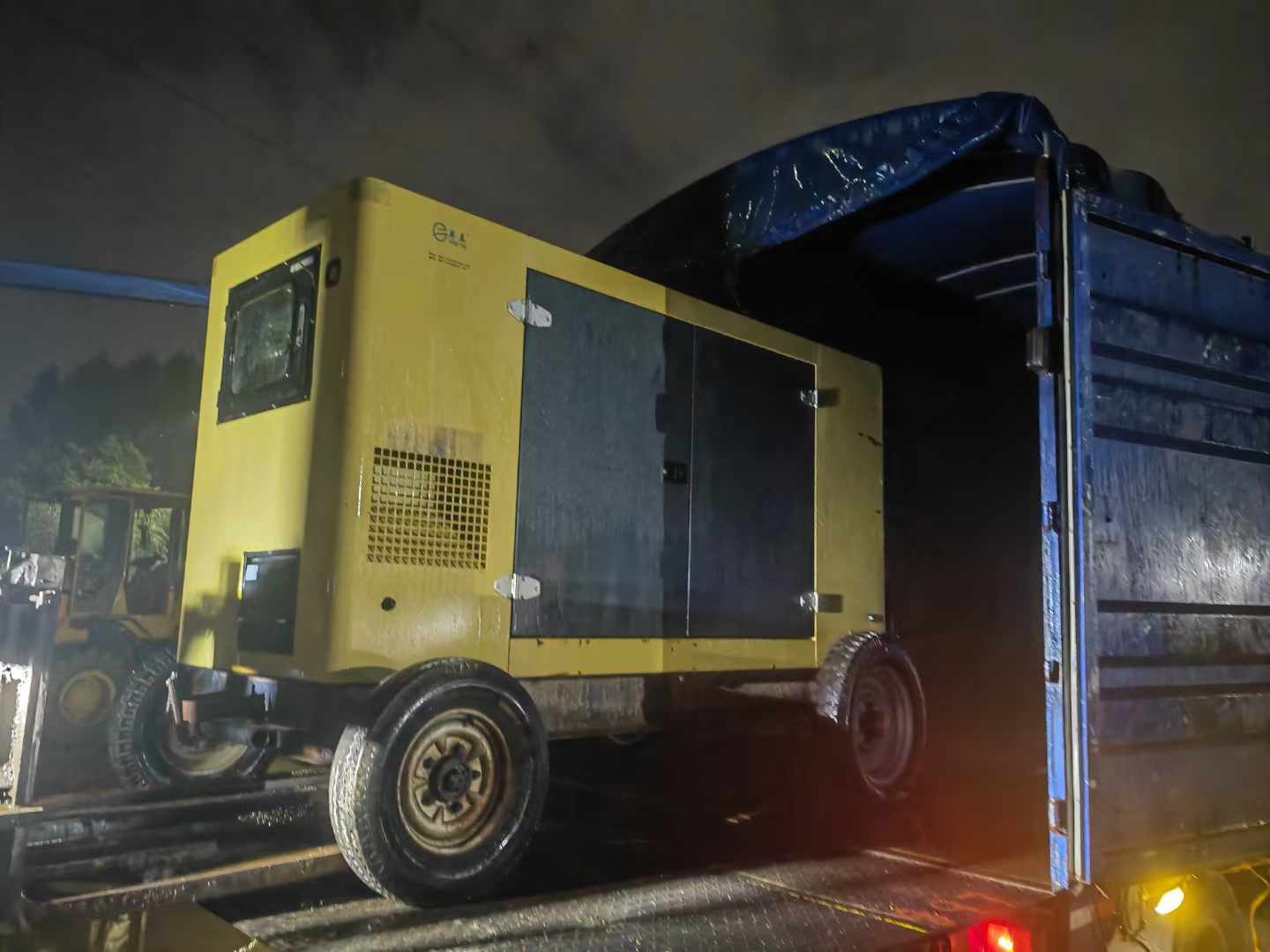 凌云如何根据负载特性选择合适的柴油发电机？