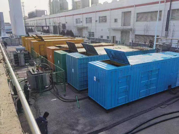 凌云380V和690V电压的电缆线相同吗？