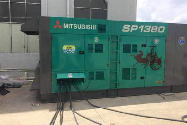 凌云为什么有些柴油发电机组的输出电压可以调节？