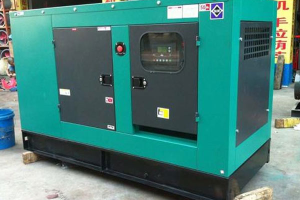 凌云如何检查机油的使用时间？