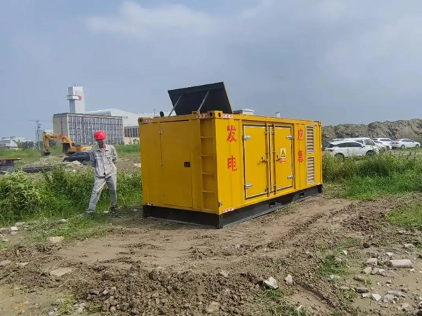 凌云冬季低温环境下，发电机组启动电瓶的容量需求是否会增加？